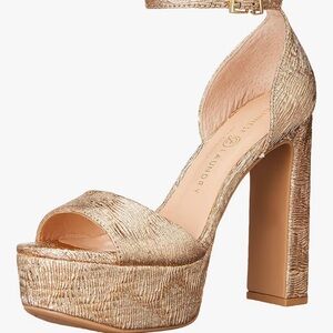 Gold Metallic Ladies shoes…..